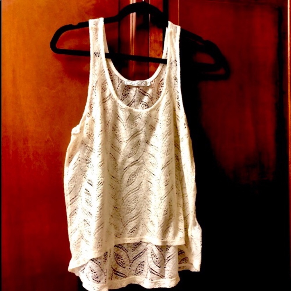 Boho Cloe. K.  Medium lace top